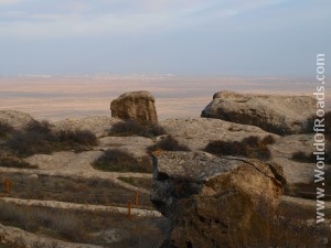 Скалы Гобустана в декабре. Азербайджан