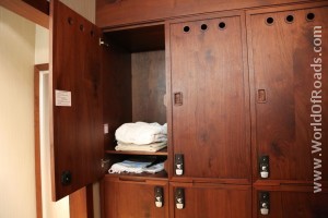 Shahdag hotel. Lockers.