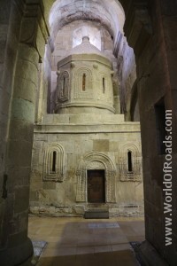 Svetitskhoveli Catherdral. Inside.