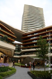 Zorlu Center Istanbul. Inner garden.