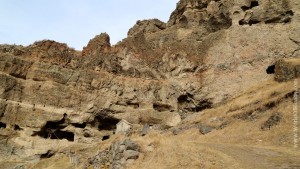 Монастырь Ванис Квабеби. Пещеры.