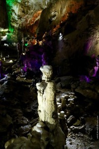 Пещера Прометея. Сталагмиты.