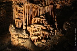 Красивые узоры в пещере
